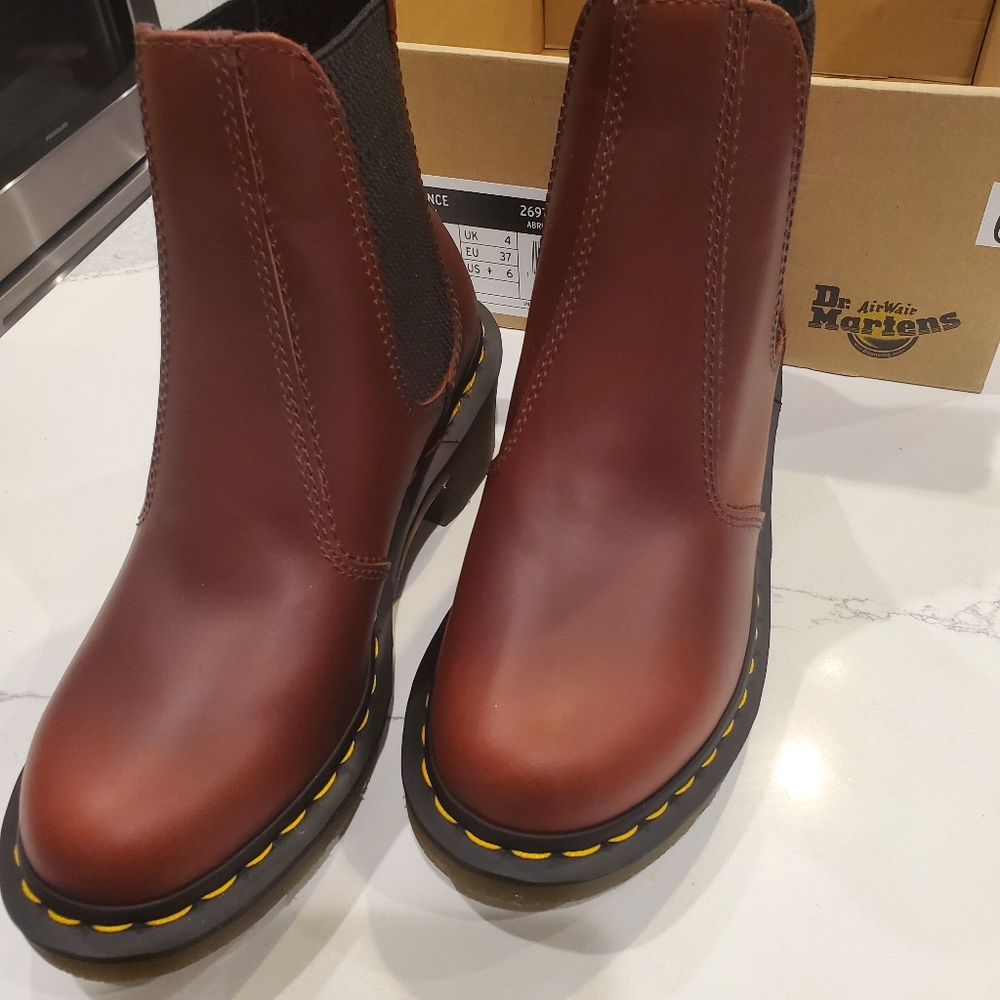 Dr. Martens pull on bootie NIB and NWT